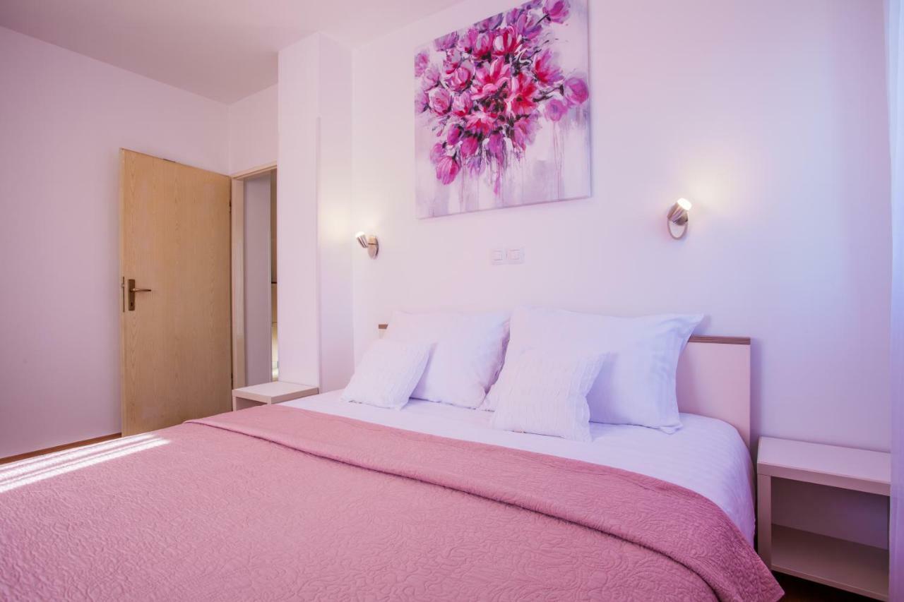 Apartman Madlen Cres Exterior photo